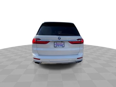 Used 2022 BMW X7 xDrive40i w/ Premium Package AWD/4WD image 9