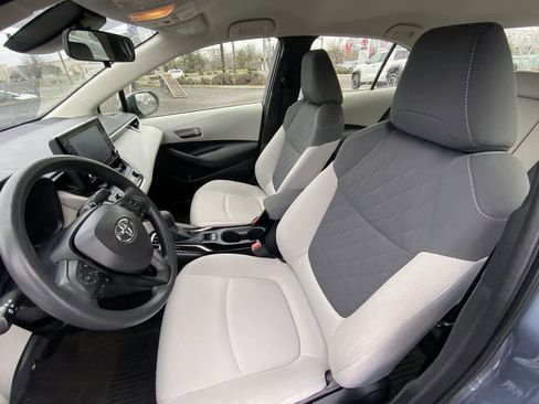 Certified 2022 Toyota Corolla LE image 9