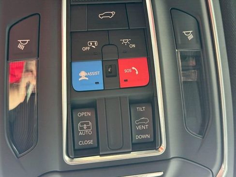 New 2026 Jeep Grand Cherokee Laredo X image 14