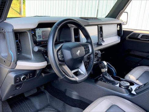 Used 2024 Ford Bronco Wildtrak AWD/4WD image 13
