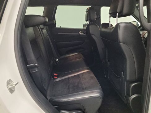 Used 2018 Jeep Grand Cherokee Altitude image 19