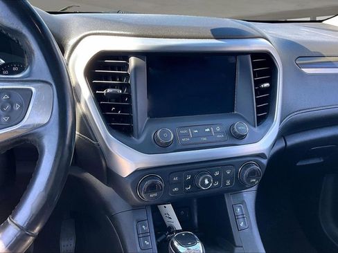 Used 2017 GMC Acadia SLT FWD image 7