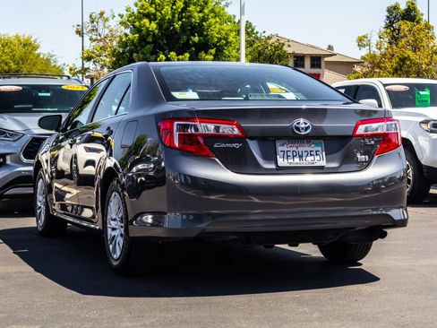 Used 2014 Toyota Camry LE FWD image 10