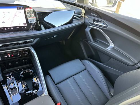 New 2025 Audi Q5 Premium Plus AWD/4WD image 30