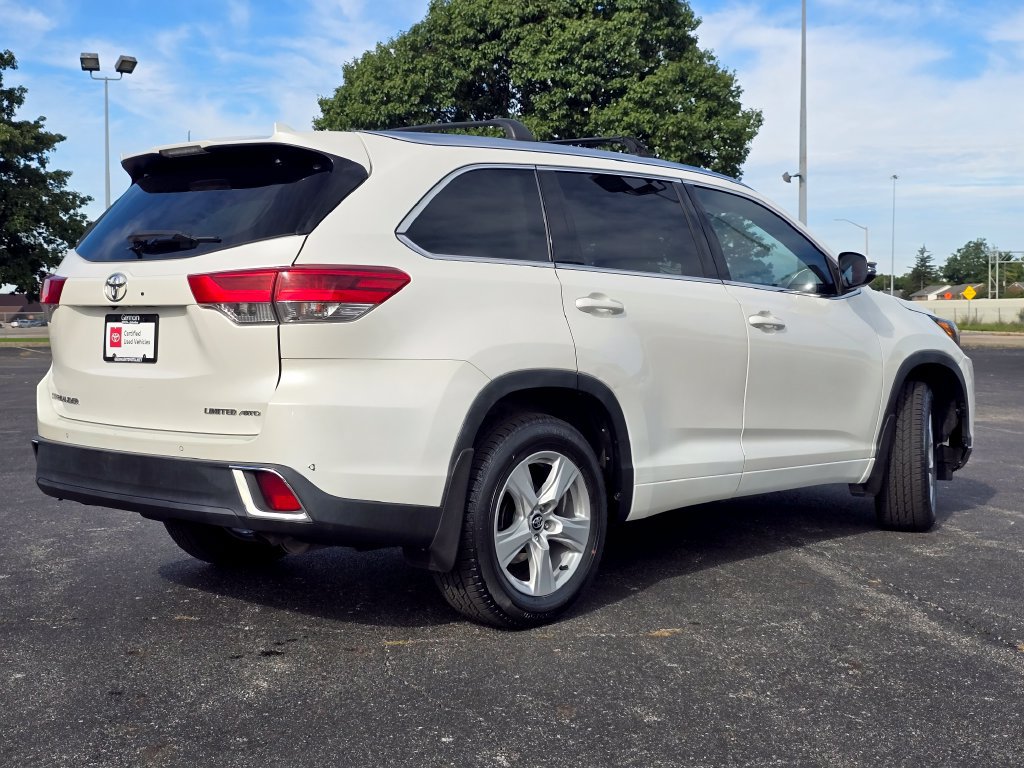 Certified 2019 Toyota Highlander Limited Platinum AWD/4WD image 19