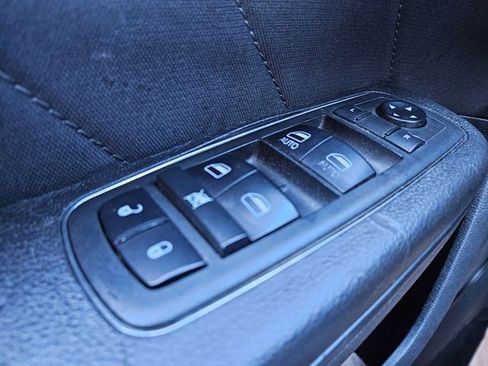 Used 2019 Dodge Charger SXT w/ Blacktop Package image 31