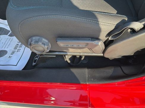 Used 2025 Jeep Wrangler Unlimited Rubicon 4xe w/ Safety Group image 11