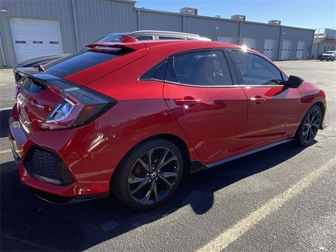 Used 2017 Honda Civic Sport image 7