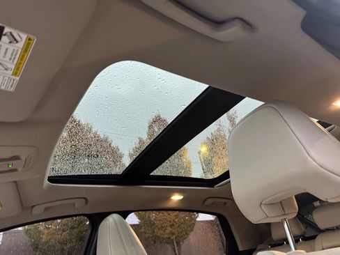 Used 2024 Nissan Ariya AWD image 42