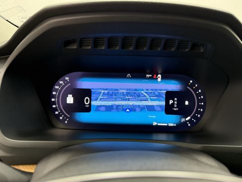 Certified 2024 Volvo XC90 B5 Plus w/ Protection Package Premier AWD/4WD image 15