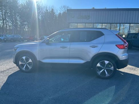 Used 2023 Volvo XC40 B5 Plus w/ Driver Assist Package image 10