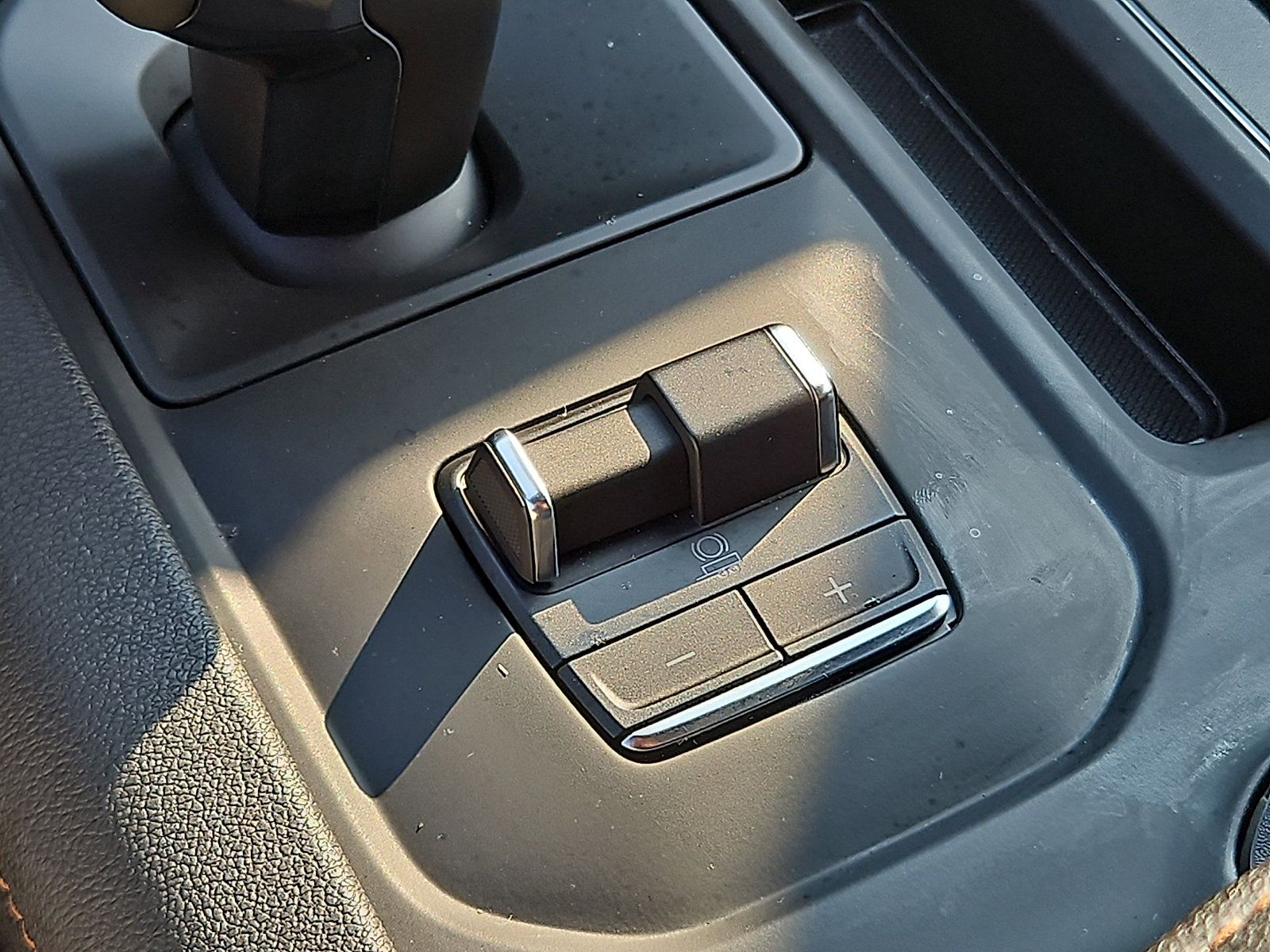 Certified 2025 GMC Sierra 1500 AT4 AWD/4WD image 23