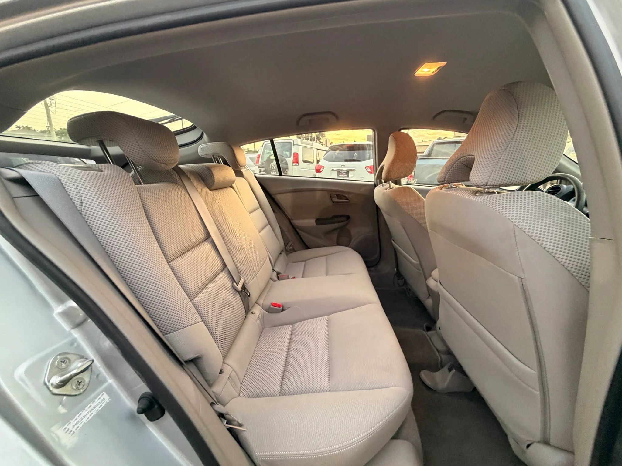 Used 2010 Honda Insight EX image 24