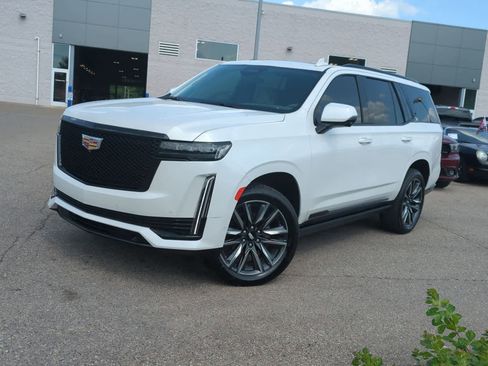 Used 2021 Cadillac Escalade Sport Platinum image 1