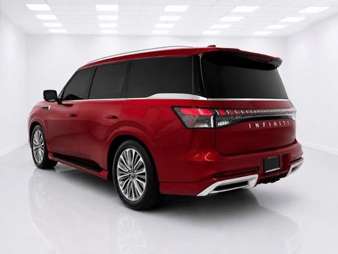 Used 2025 INFINITI QX80 Sensory AWD/4WD image 9