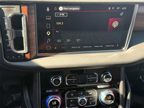 Used 2024 GMC Yukon Denali Ultimate AWD/4WD image 21