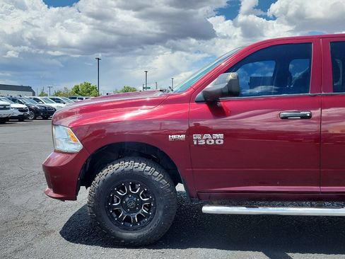 Used 2018 RAM 1500 Express AWD/4WD image 10