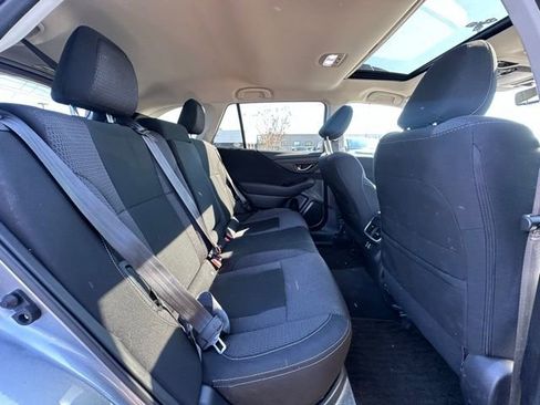 Used 2024 Subaru Outback Premium image 31