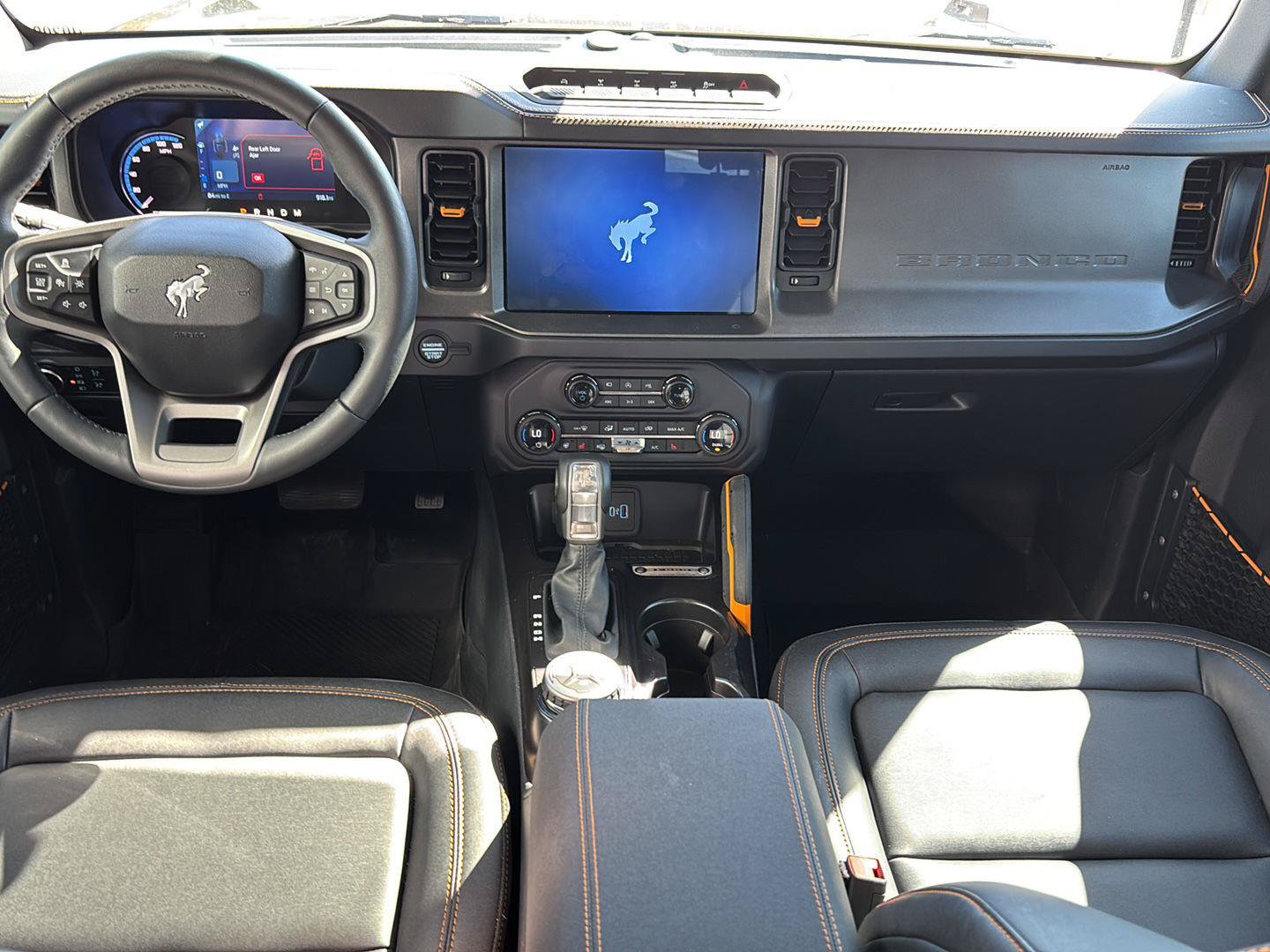 Used 2024 Ford Bronco Badlands AWD/4WD image 9