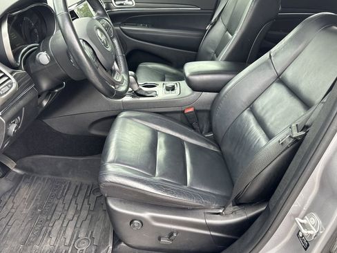 Used 2021 Jeep Grand Cherokee Limited AWD/4WD image 14