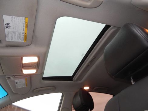 Used 2007 INFINITI G35 Journey w/ Performance Tire & Wheel Pkg image 37