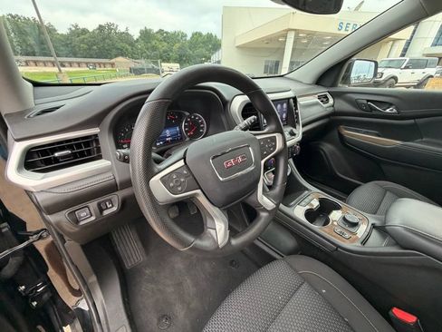 Used 2023 GMC Acadia SLE w/ Driver Convenience Package AWD/4WD image 16