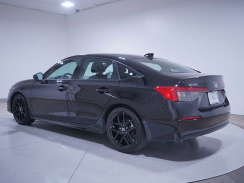 Used 2024 Honda Civic Sport image 3