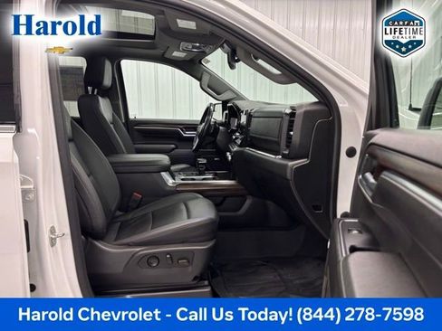 Used 2023 GMC Sierra 1500 SLT image 11