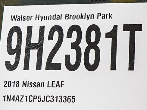 Used 2018 Nissan Leaf SV w/ SV Technology Package FWD image 30
