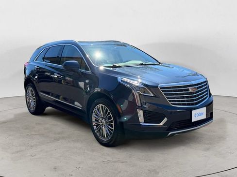 Used 2019 Cadillac XT5 Platinum AWD/4WD image 3