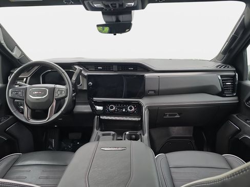 Used 2026 GMC Sierra 2500 AT4X AWD/4WD image 9