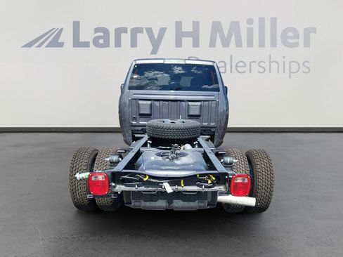 New 2025 RAM 3500 Tradesman w/ Chrome Appearance Group image 5