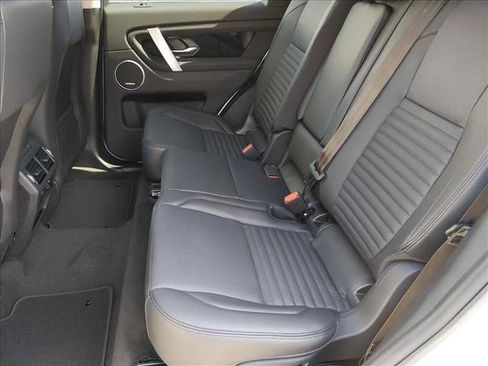 Used 2025 Land Rover Discovery Sport S image 17