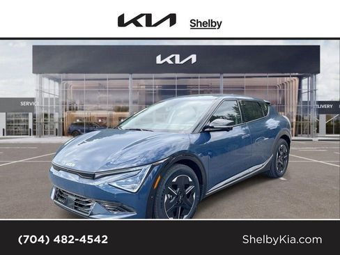 New 2025 Kia EV6 Wind image 1