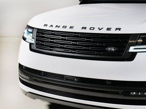 Used 2024 Land Rover Range Rover Long Wheelbase SE AWD/4WD image 28