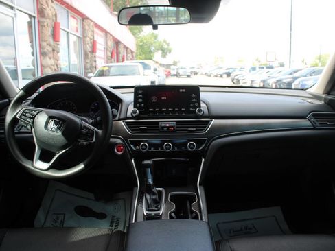 Used 2019 Honda Accord LX image 19