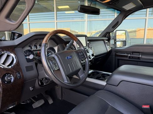 Used 2016 Ford F350 Platinum w/ Platinum Package AWD/4WD image 29