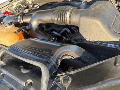 Used 2018 Ford F150 Platinum w/ Equipment Group 701A Luxury image 14