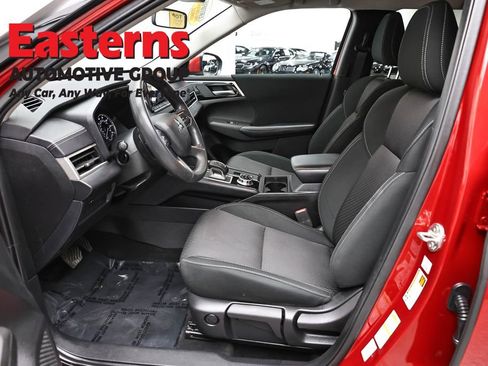 Used 2024 Mitsubishi Outlander ES AWD/4WD image 14