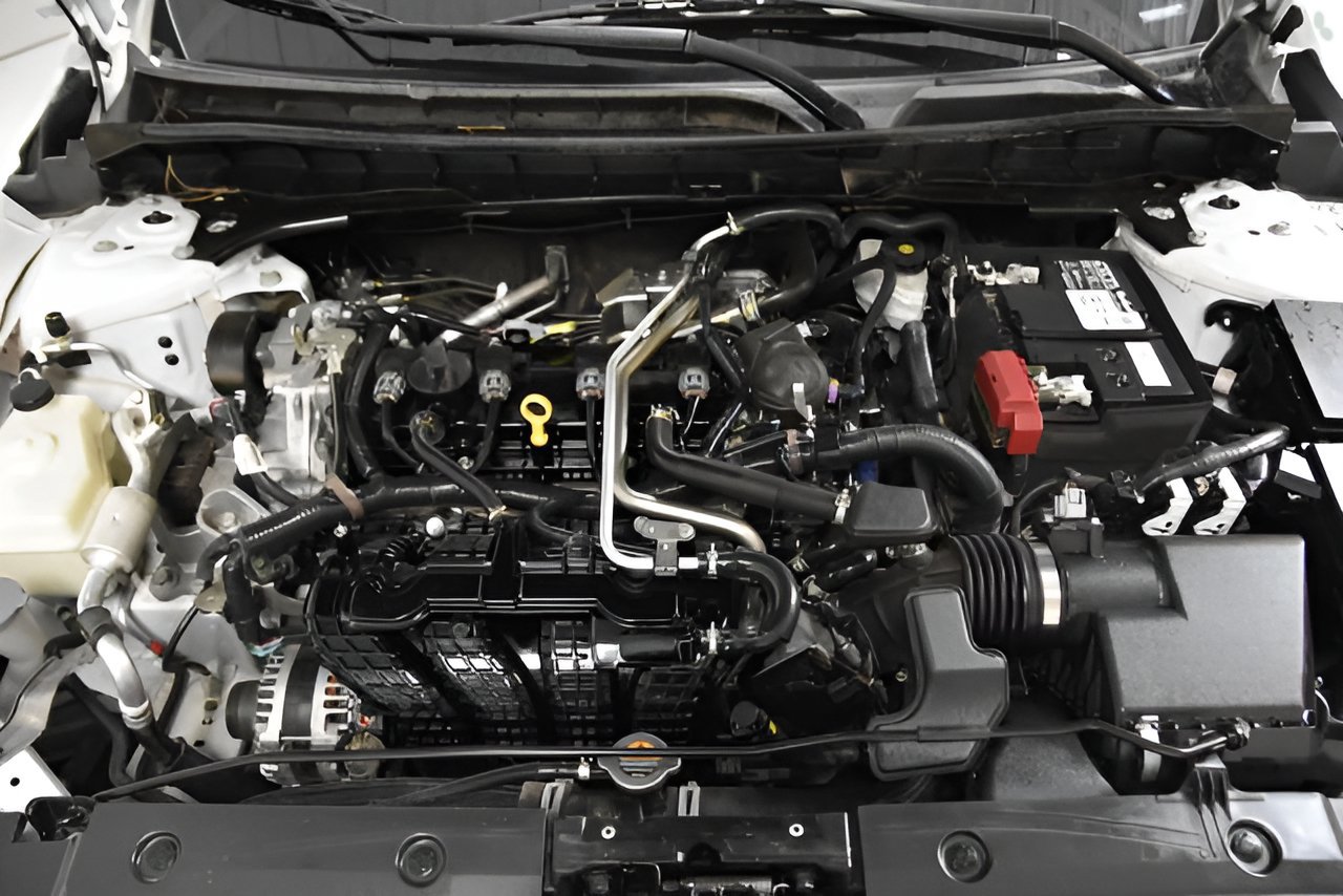 Used 2024 Nissan Altima 2.5 SV FWD image 31