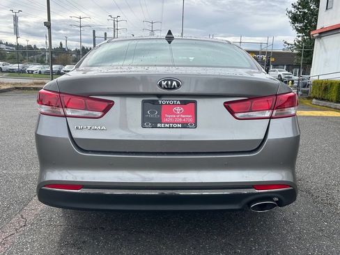 Used 2018 Kia Optima LX w/ 17" Alloy Wheels Package FWD image 6