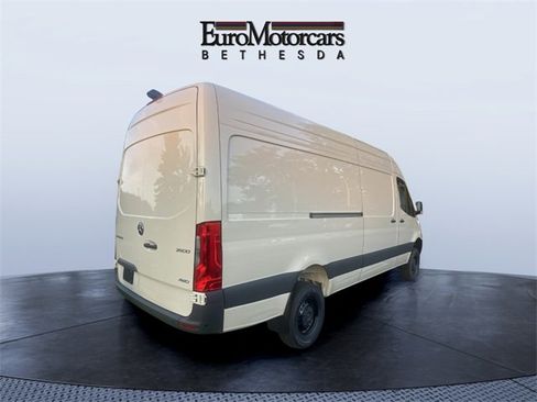New 2025 Mercedes-Benz Sprinter 2500 image 3
