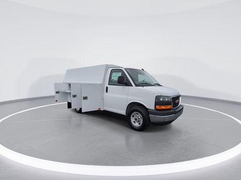New 2025 GMC Savana 3500 Work Van w/ Power Convenience Package image 2