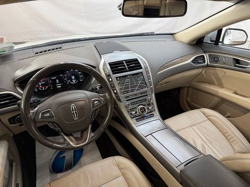Used 2017 Lincoln MKZ Reserve w/ Technology Package image 10