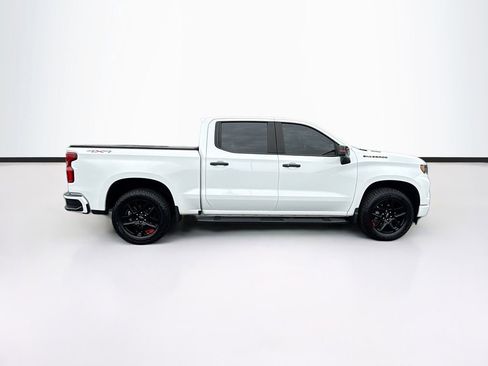 Used 2023 Chevrolet Silverado 1500 RST w/ Redline Edition AWD/4WD image 11