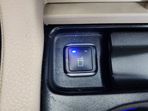 Used 2015 Mercedes-Benz GL 450 4MATIC w/ Lighting Package image 56