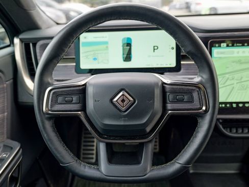 Used 2024 Rivian R1S Adventure image 39