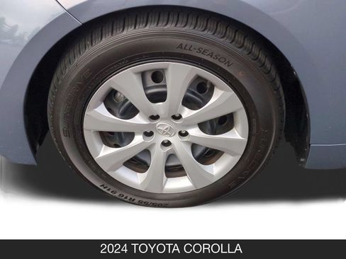 Used 2024 Toyota Corolla LE FWD image 11