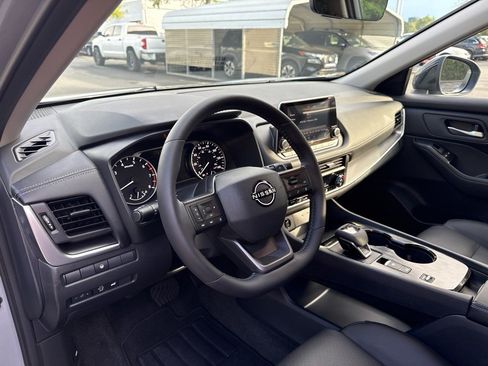 Used 2026 Nissan Rogue Dark Armor FWD image 14