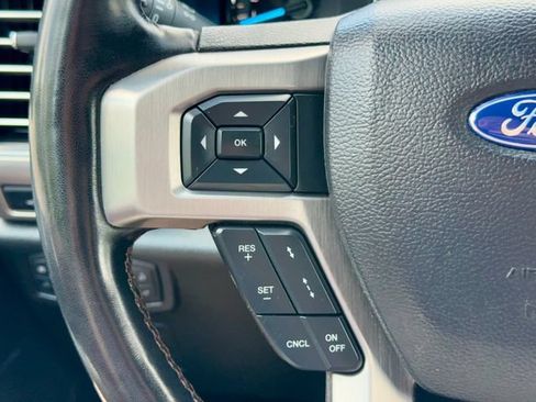 Used 2019 Ford F150 Platinum w/ Equipment Group 701A Luxury AWD/4WD image 17